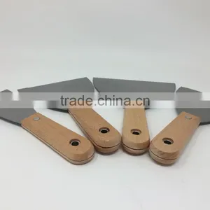 Wooden Handle Carbon Steel Scraper thumbnail-2