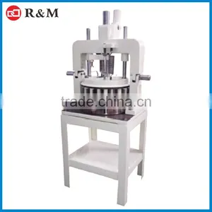 Industrial Bakery Equipment Dough Cutting Machine Manual Dough Divider for Bakery thumbnail-1
