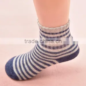 Zm53067a Low Moq Black Anti Slip Children Warm School Socks thumbnail-1