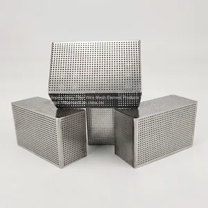 Photo Chemical Etching Cylinder Screens for the Medical Implants thumbnail-3