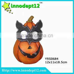 Halloween Decoration Resin Pumpkin With Solar Light Outdoor thumbnail-1