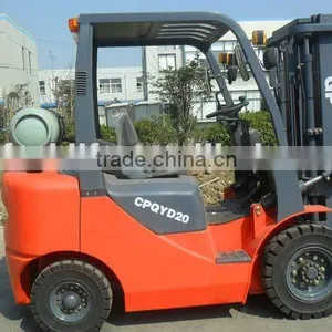 1.8 Tonne Gasoline Forklift thumbnail-1