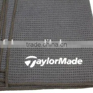 Microfiber Waffle Gym Towel With Zipper Pocket thumbnail-3