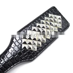 2016 New Arrival Sex Toy Sex Rivet Paddle , Love/peach/hands Bondage Fetis,sex Products Spanking Rivet Leather Paddle thumbnail-4