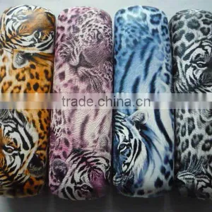 Unique Animal Hard Glasses Case For Reading In China thumbnail-1