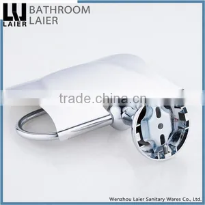 China Manufacture Covered Zinc Alloy Chrome Finishing Bathroom Sanitary Items Wall Mounted Toilet Paper Holder thumbnail-4