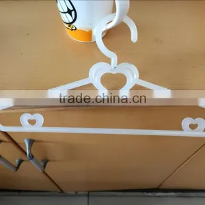 Baby Plastic Clothes Hanger/Plastic Coat Hanger thumbnail-1