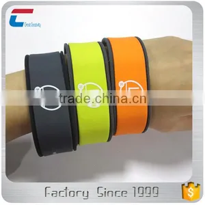 MIFARE Classic 4K NFC Silicone Wristband Cheap Rfid Wristbands thumbnail-2