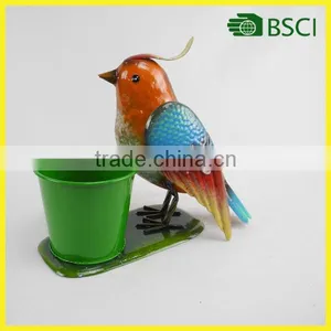 Metal Cacatua Decoration in the Park thumbnail-1