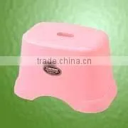 RC600 Small Plastic Stool thumbnail-1