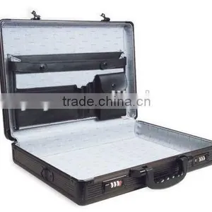 RoadPro 17.5" Aluminum Briefcase Combo Locks Laptop Pockets Office Business NEW thumbnail-1
