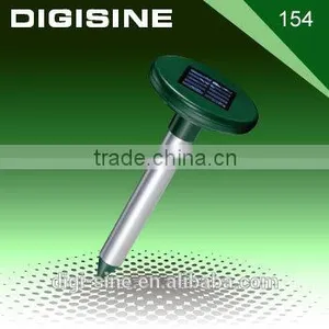 Outdoor Garden Defender Solar Mole Rodent Repeller Aluminum Pole thumbnail-1