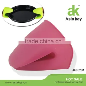 Silicone Gloves/Heat Insulation Gloves/Silicone Pot Holder/Oven Mini Mitt thumbnail-3