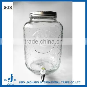 8L Big Square Checkered Glass Wine Dispenser Jar With Spigot and Lid thumbnail-1