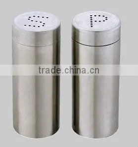 Salt and Pepper Set thumbnail-1