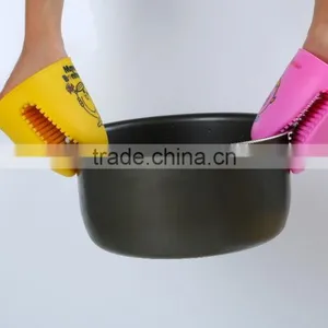 Funny Shaped Insulated Silicone Rubber Glove/Heat Insulating Baking Gloves thumbnail-5