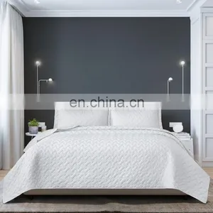 Delicate Multi Purpose Movable Woven 100% Microfiber Polyester Quilt Bedspread Set thumbnail-2