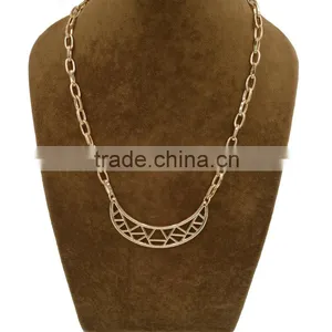 Fashion Gold Hollow Crescent Moon Shape Pendant Chain Jewellery Necklace thumbnail-2