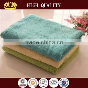 Chian Manufacture Microfiber Pet Cleaning Glove thumbnail-1