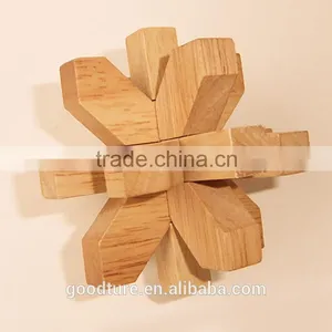 2015 Hot Sale Wooden IQ Intelligent PuzzleKongming Lock Brain Teaser Plum Blossom thumbnail-2