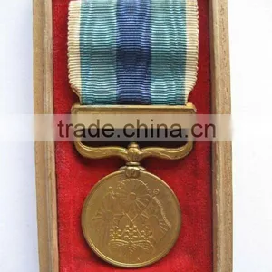 Metal Trophy Badge thumbnail-1