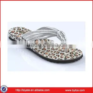 Women Indoor Soft Bamboo Slippers thumbnail-1