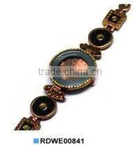 Lady's Fashion Watch thumbnail-1