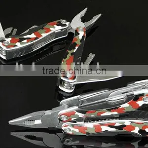 OEM Folded Multifunctional Pliers With Camo Handle thumbnail-5