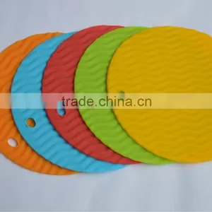 Kitchen Tools Hot Pan Pot Non Slip Washable Silicone Heat Mat thumbnail-6