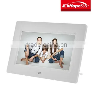 High Quality 7 Inch Battery Operated Programmable Digital Photo Frame thumbnail-1
