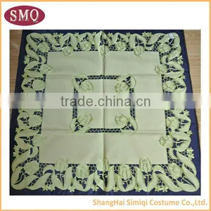 Hot Selling New Design Embroidery Tablecloth Roll thumbnail-1