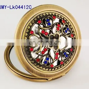 3D Hollow Decoration Antique Metal Make-up Mirror thumbnail-1