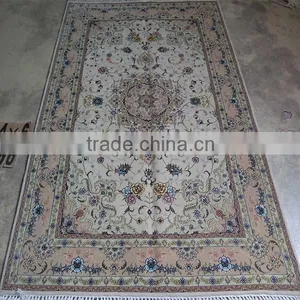 Artificial Silk and Wool Handmade Persian Carpet thumbnail-1