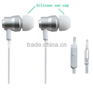 2015 Fashionable Plastic Wired Earphone thumbnail-4