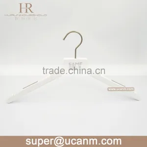 HR661IWP Wooden Suit Hanger thumbnail-3