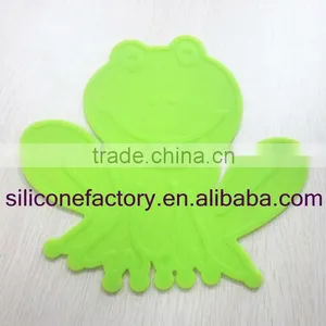Flog Shaped Heat Resistance Anti-slip Promotion Silicone Mat thumbnail-1
