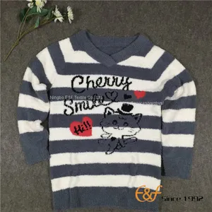 Animal Cable Knitting Stripe V-collar Sweater for Girl thumbnail-2