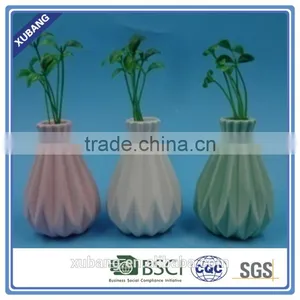 Porcelain Small Flower Vases for Decoration thumbnail-4