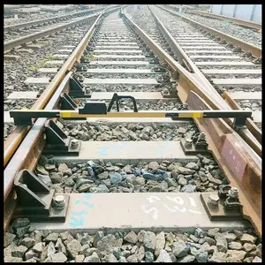 Railway Digital Track Level Gauge for Switch and Crossing Measuring thumbnail-1