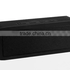 IPX4 Waterproof Mini Bluetooth Speaker Outdoor Climbing Bluetooth Speaker thumbnail-3