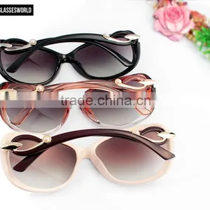 Latest Custom Women Sunglasses thumbnail-2