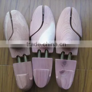 Cedar Shoetree thumbnail-1