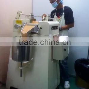 Ceramic High Viscosity Triple Rollers Mill thumbnail-2
