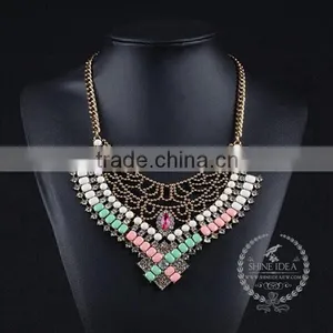 High Quality Vintage Rhinestone Chunky Statement Necklace Tin Alloy Fashion Women Pendant Necklace 6390090 thumbnail-2