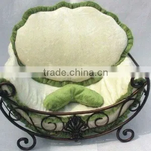 Iron Animal Bed thumbnail-1