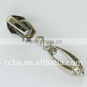High Quality No.5 Fashion Non Lock Nylon Zipper Slider thumbnail-1