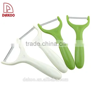 Safe Convenience Plastic Fruit Peeler thumbnail-1