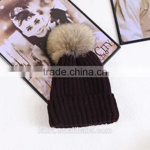 13 Colors Large 15cm Women Ball Hat Winter Real Raccoon Fur Pom Pom Knitted Beanie Skull Ski Cap Bobble Hat Pom Attached Hasp thumbnail-6