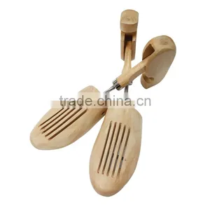 Twistable Wooden Type Lotus/schima Wood Shoe Tree Type Shoe Stretcher in Individual Package thumbnail-3