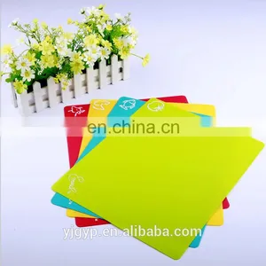 Customized Flexible Thin Plastic Chopping Blocks thumbnail-3